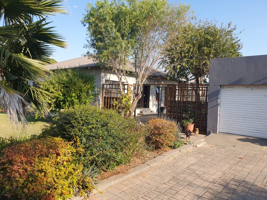 4 Bedroom Property for Sale in Parys Free State